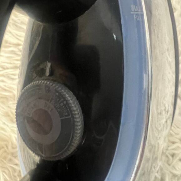 Hamilton Beach Iron Model # 14200 - Picture 6 of 7